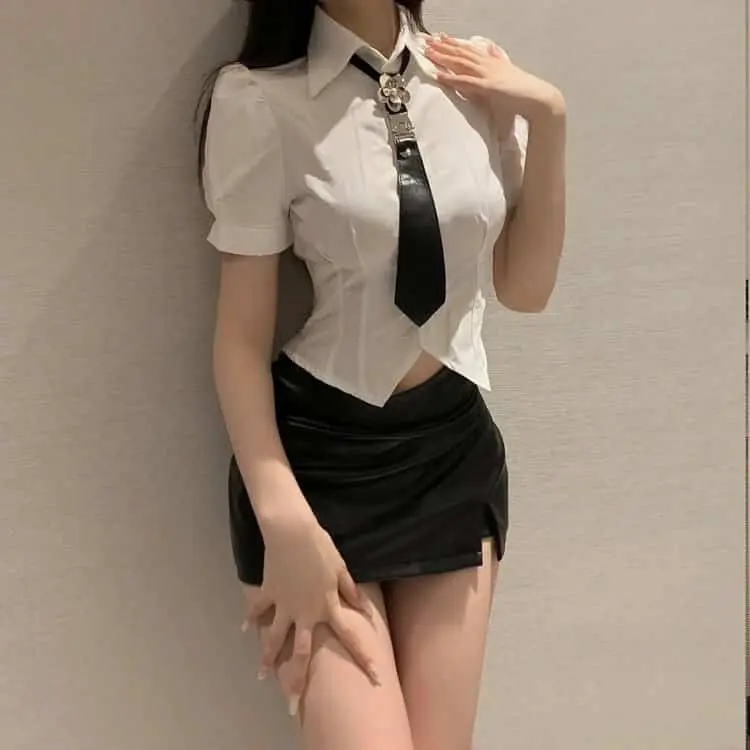 动作悬疑爽剧《杀人者的购物中心》李栋旭：叔叔留下巨额遗产与致命武器，侄女极限求生