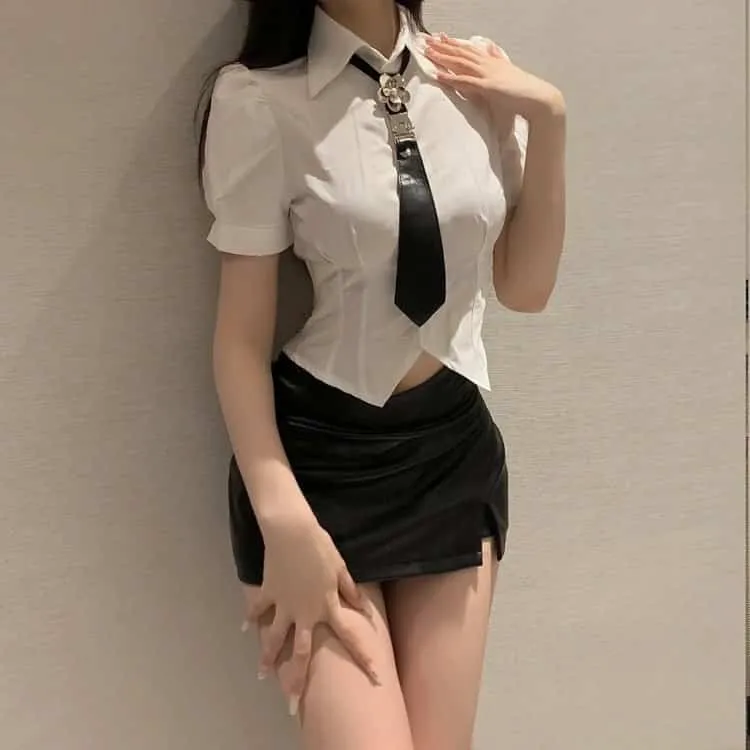 爆笑晨间剧《海女》能年玲奈主演：回到乡下当海女，意外成为地方偶像的奇妙之旅